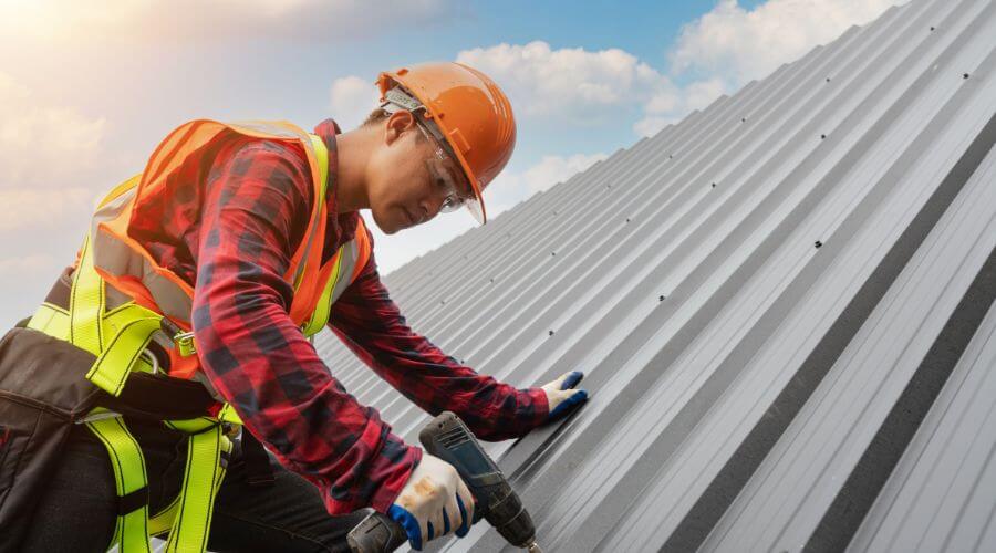 GAF certified roofer in Aledo, IL